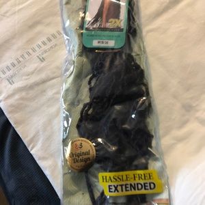 BOBBI BOSS NU LOCS 100% AUTHENTIC HAIR